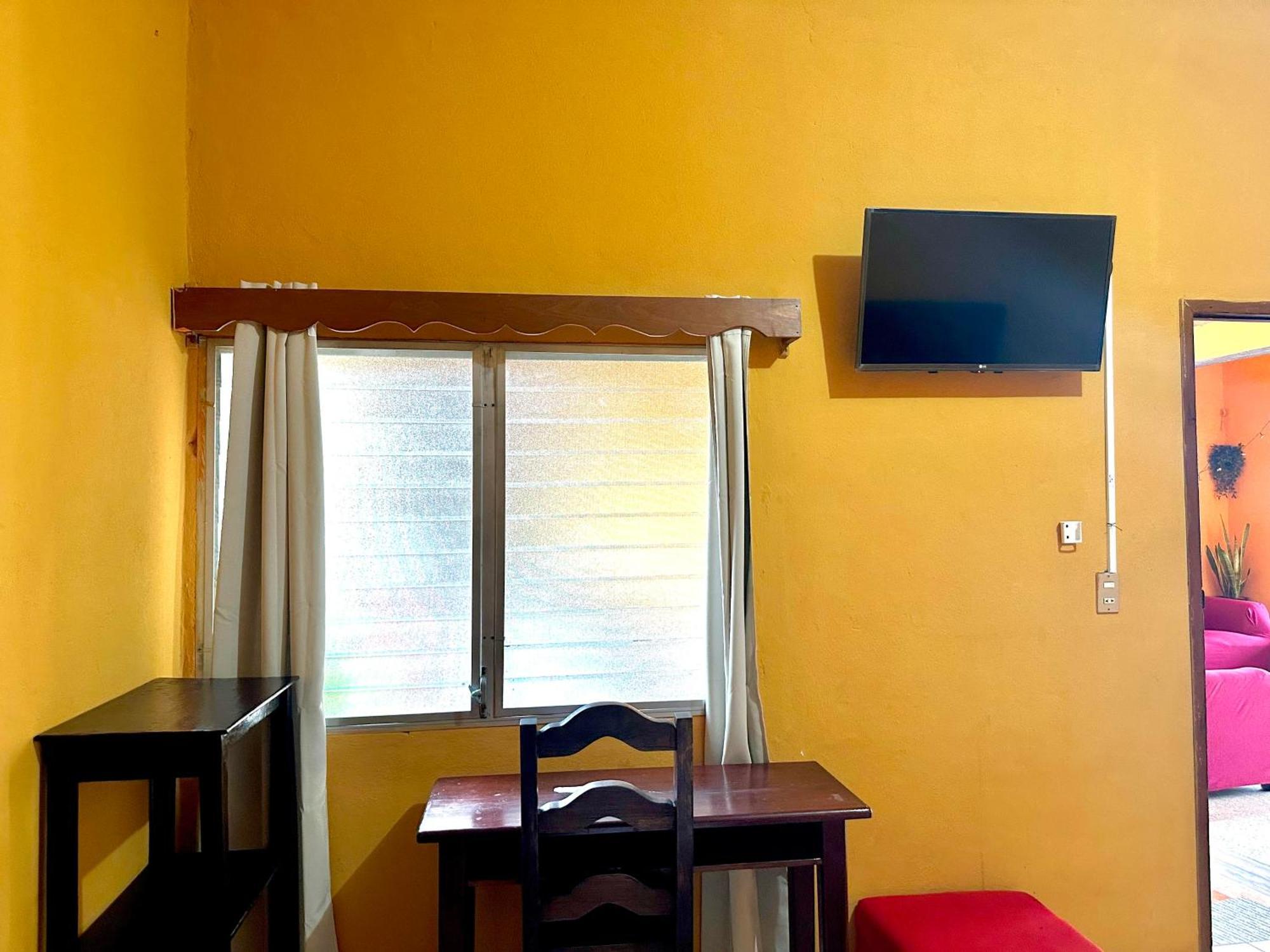 Hotel San Miguel 弗洛勒斯 客房 照片