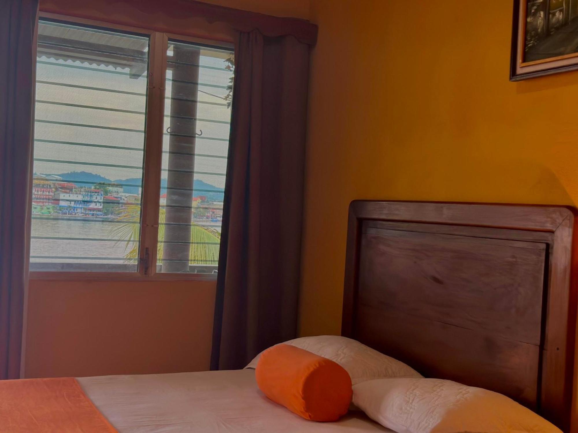 Hotel San Miguel 弗洛勒斯 客房 照片