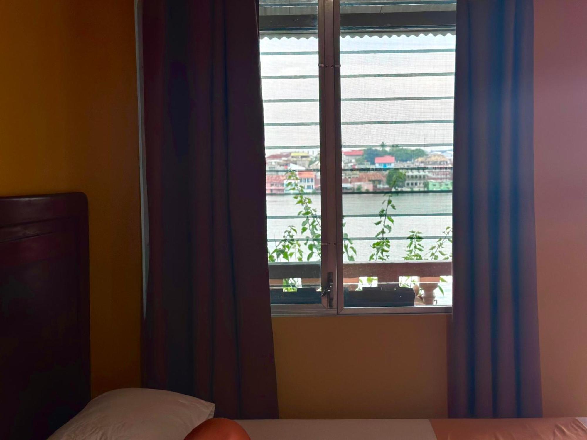 Hotel San Miguel 弗洛勒斯 外观 照片