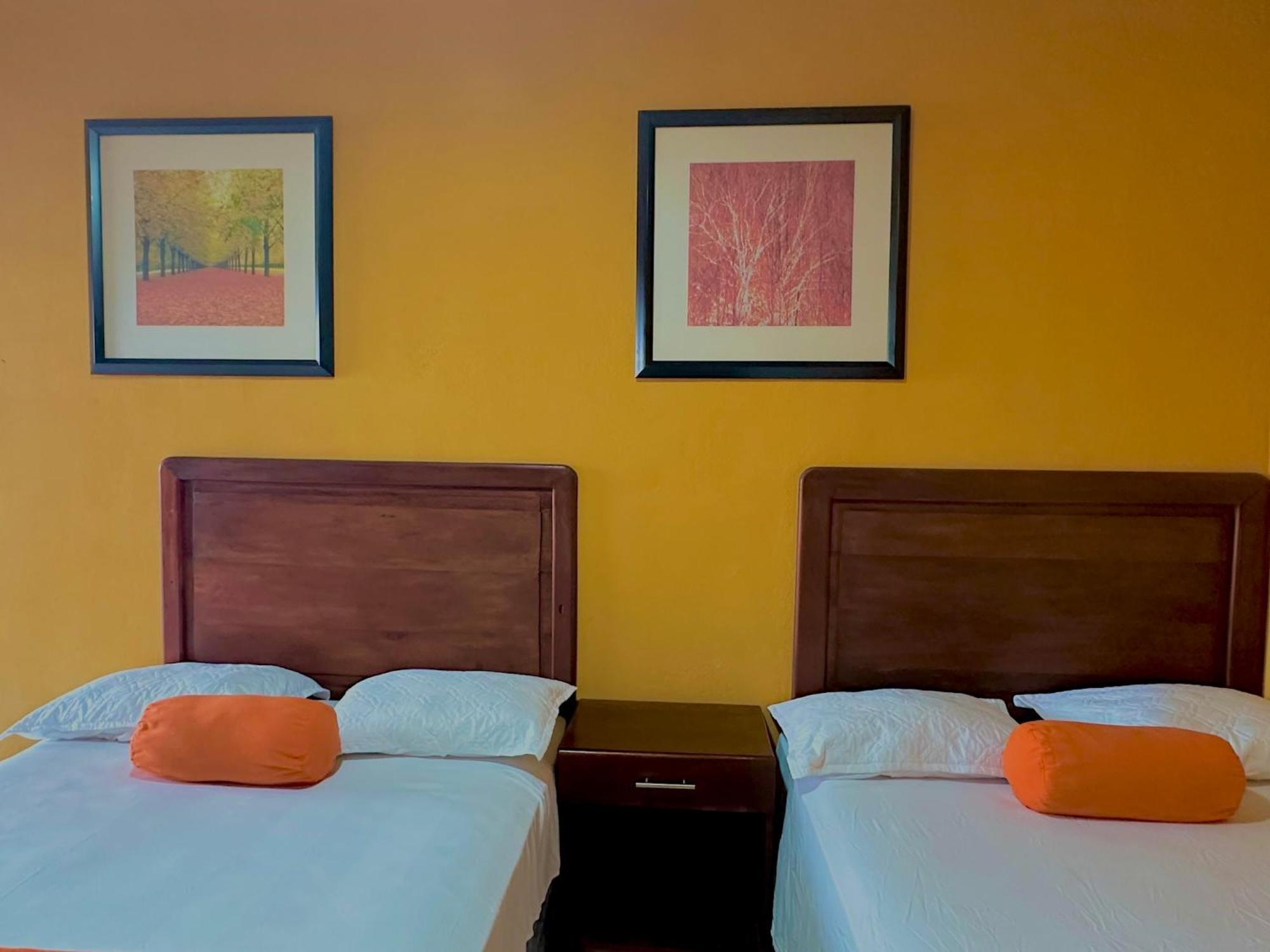 Hotel San Miguel 弗洛勒斯 客房 照片