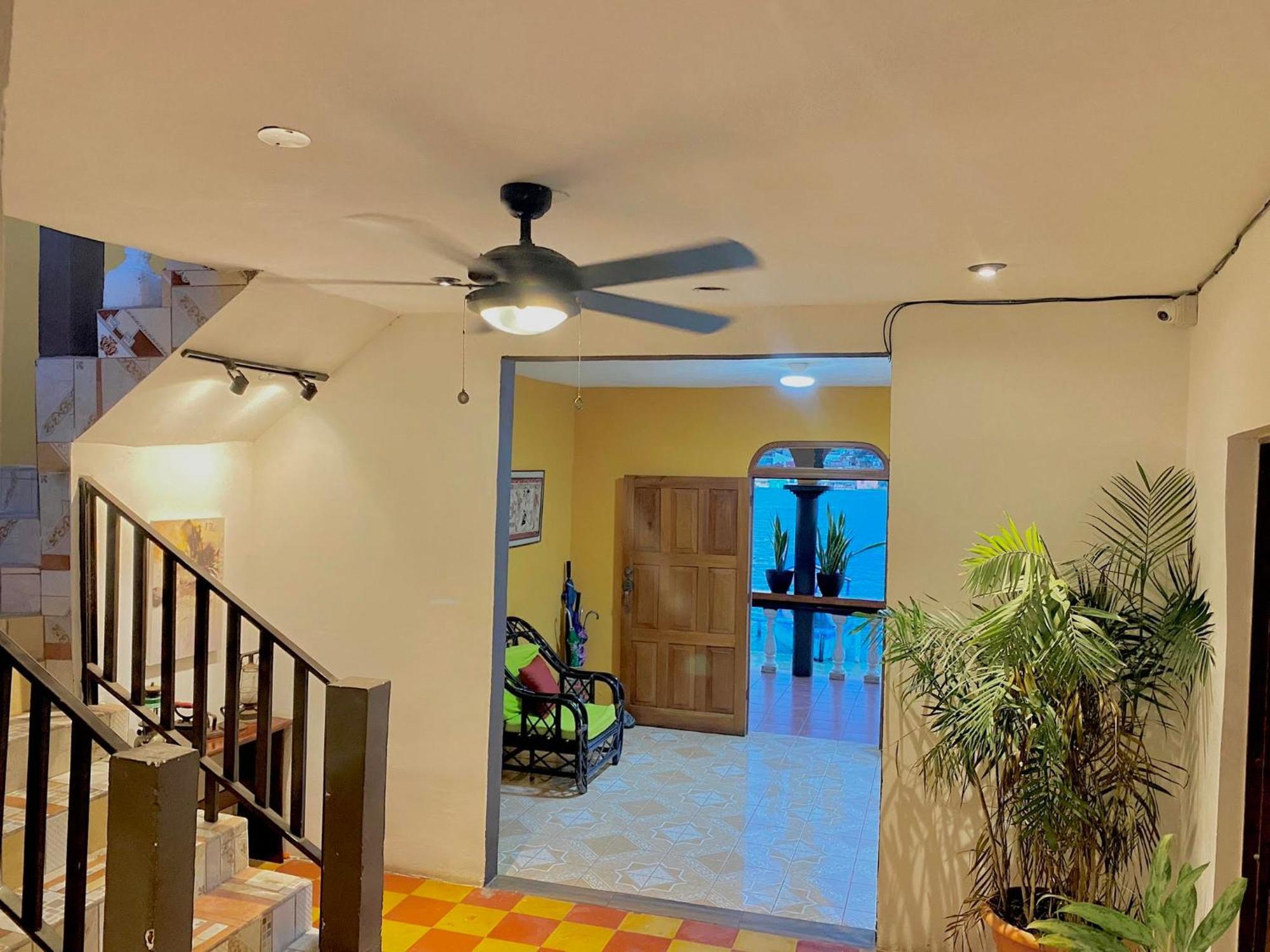 Hotel San Miguel 弗洛勒斯 外观 照片